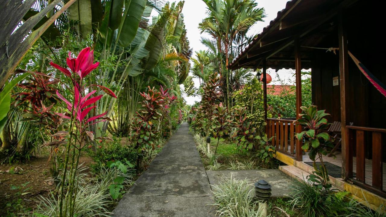 Hotel Rancho Cerro Azul La Fortuna Exterior photo