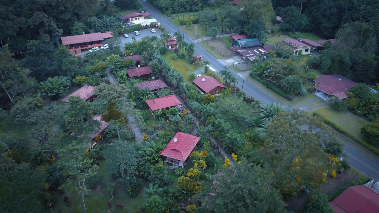 Hotel Rancho Cerro Azul La Fortuna Exterior photo